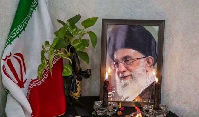 فارس در تدارک روایتی ماندگار از بدرقه قائد شهید امت؛ بچه‌های مسجد، راویان یک وداع تاریخی می‌شوند