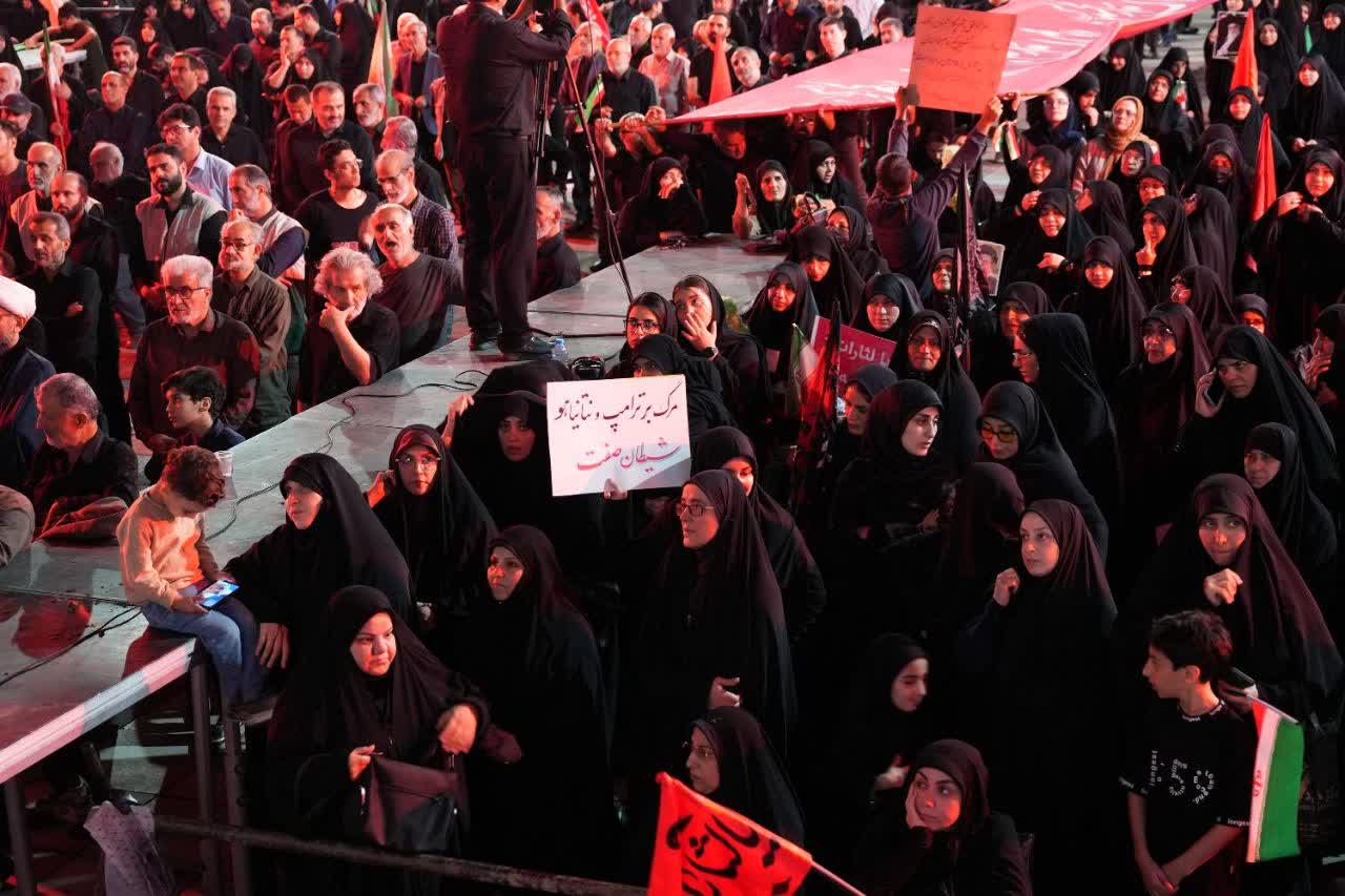 راه برونرفت از مشکلات کشور «مقاومت، ایرانِ قوی» است