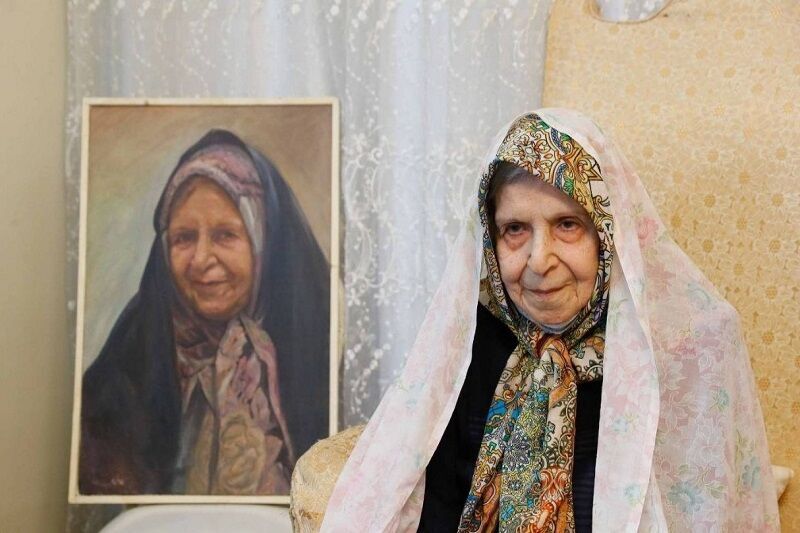 بانوی غزلهای ایمان؛ شاعری که واژههایش بوی انقلاب و عاشورا میداد