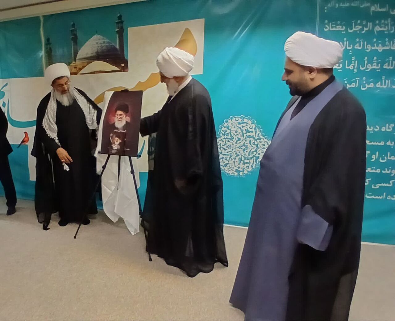 آقای شهید ایران در حکمرانی ادبی به تربیت کمتر از حافظ و سعدی قانع نبودند