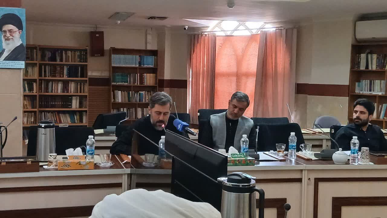 بعثت فرهنگی در کشور رخ داده است/ سرایش ۴۰۰ قطعه شعر درباره مشت گره‌کرده آقای شهید