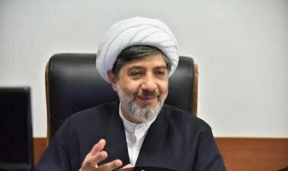 حضور ۱۰۰۰ نفر از شخصیت‌ها و علمای چهار قاره در تشییع رهبر شهید 