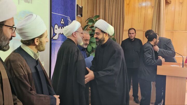 تأکید بر تداوم وحدت، مردم‌داری و تقویت جایگاه نماز جمعه در قروه