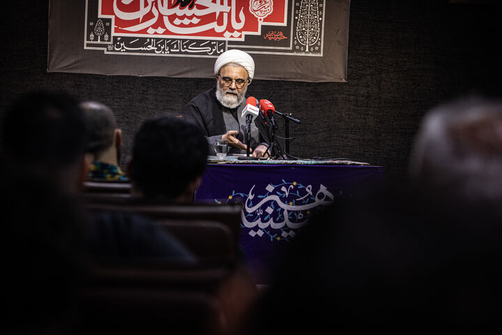 خونخواهی رهبر شهید؛ تضمین‌کننده حیات و هویت جامعه اسلامی