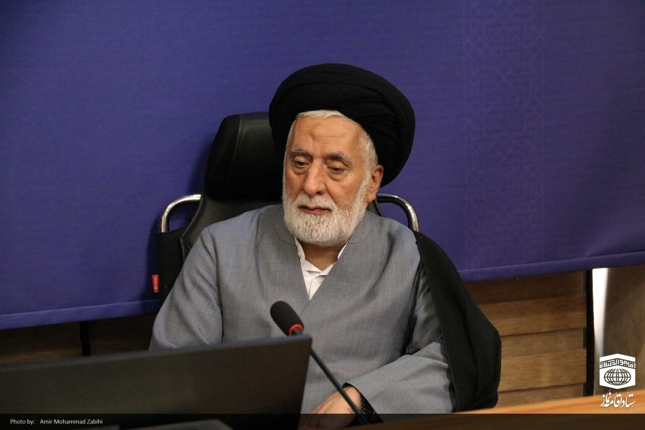 روایت انس آقای شهید ایران با نماز