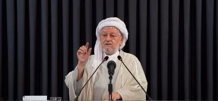 جامعه‌ای که بر مدار نماز، امانت‌داری و همدلی حرکت کند، از فتنه‌ها مصون می‌ماند