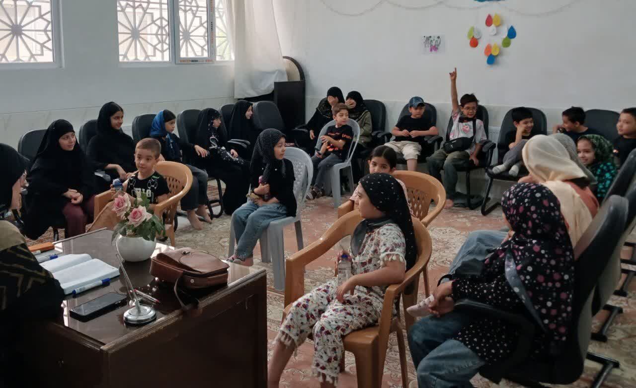 امام جماعت مسجد جلالی از کارگاه «قهرمان احساسات» ویژه کودکان بازدید کرد