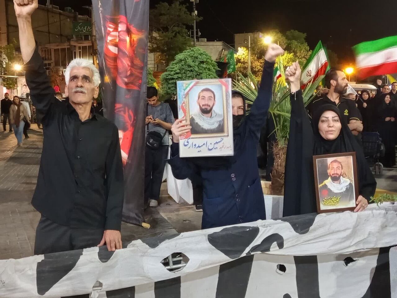 «فکر نمی‌کردم روز وداع برسد»؛ روایت حاضران در میدان شهدا از غمی که مبدأ قیام شد