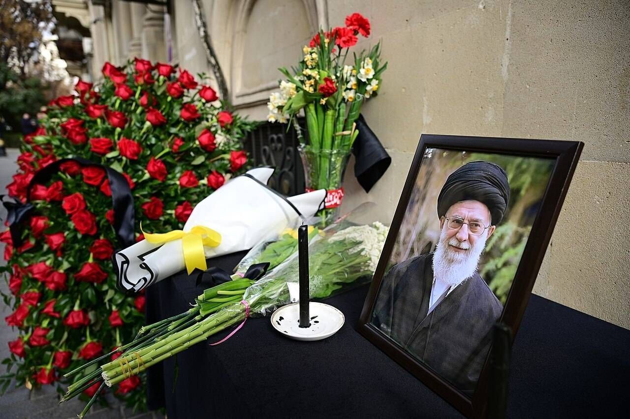 بچه های مسجد امام جعفرصادق(ع) روایت‌گر سیره «رهبر شهید» برای زائران وداع  می شوند