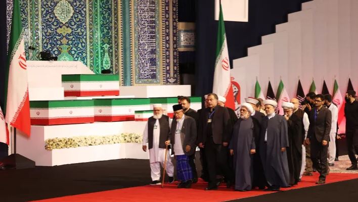 پوشش زنده خبری مراسم وداع با رهبر شهید در رسانههای عربی