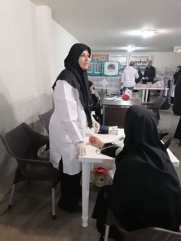 ستاد هماهنگی کانون های مساجد موکب درمانی  زائران مراسم وداع با رهبر شهید شد