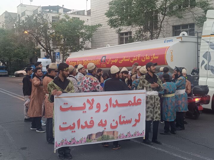 درب‌های ۶ و ۸ مصلی تهران به روی زائران باز شد