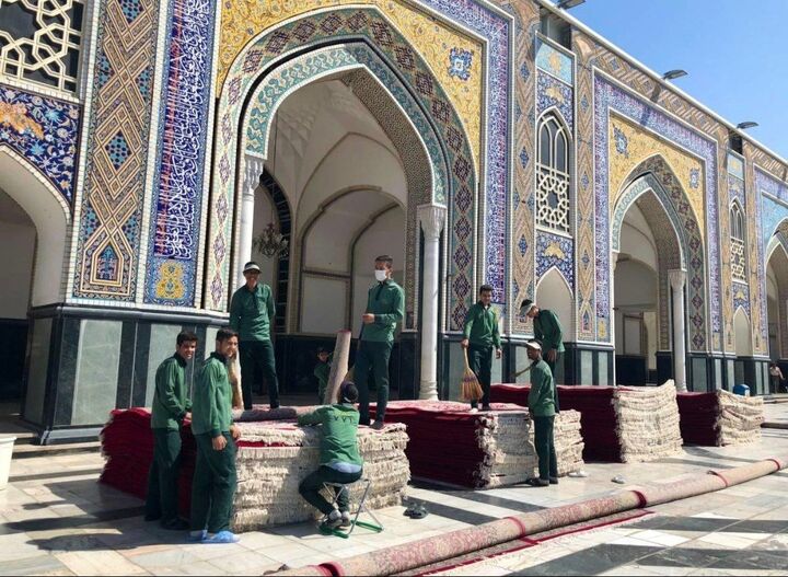 از اسکان تا پذیرایی و حمل و نقل زائران تشییع رهبر شهید، به همت خادمان مسجد امام حسن عسکری(ع)