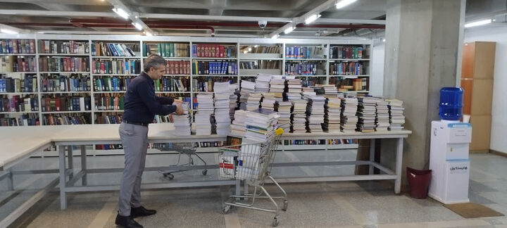 خون‌تازه در رگ‌های دانایی هرمزگان؛ کتابخانه ملی بزرگترین محموله اهدایی را به جنوب کشور فرستاد