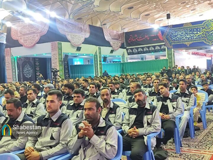 تداوم مسیر اقتصاد مقاومتی؛ پیمان کارگران کرمانی با رهبر شهید