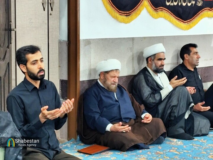 اهالی محله مسجد امام علی (ع) جیرفت در سوگ قائد شهید امت