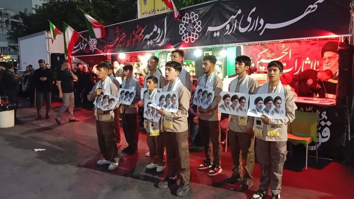 از چهاربرج تا قلب تهران؛ طنینِ معنویِ آوازِ بچه‌های مسجد در سوگ رهبر شهید