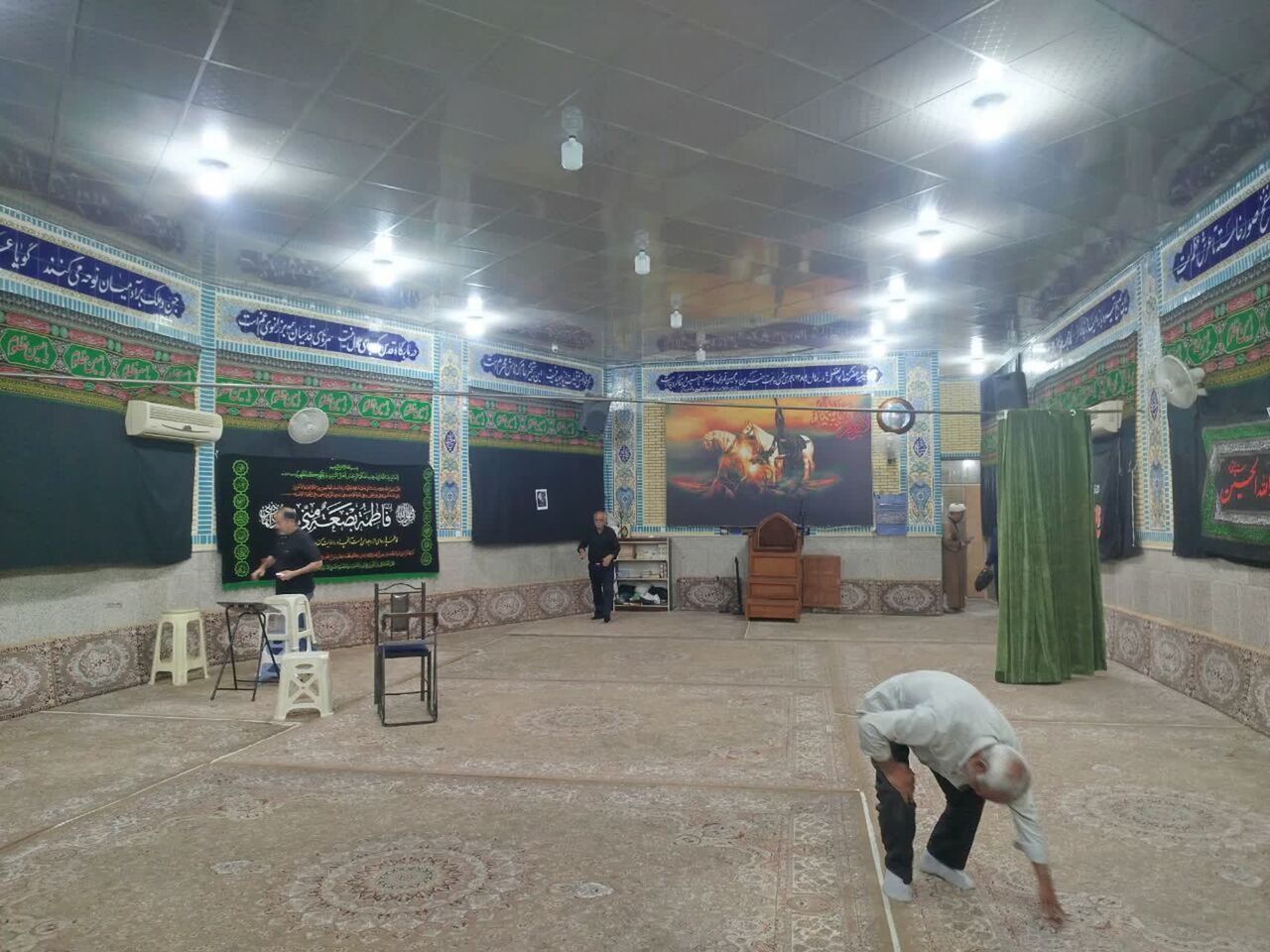 اسکان رایگان زائران لارستانی برای حضور در مراسم تشییع رهبر شهید در قم فراهم شد