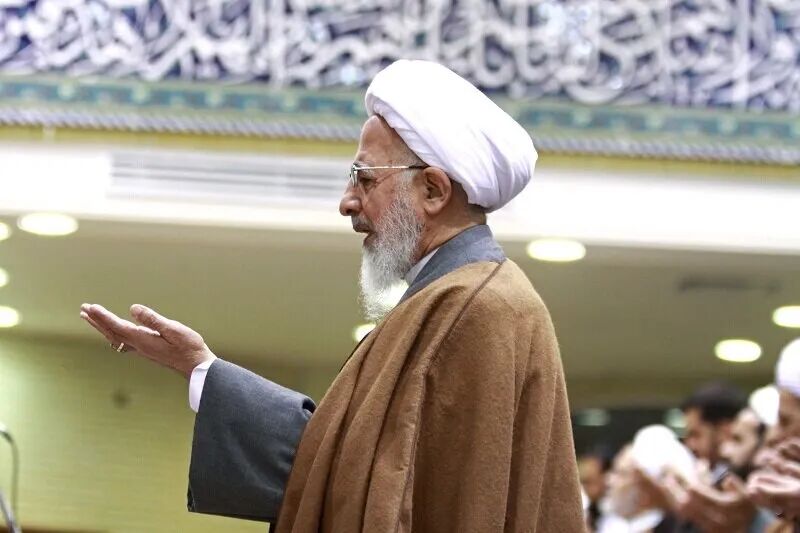 اثر معنوی مصلی در خانه از نگاه آیت‌الله العظمی جوادی‌آملی