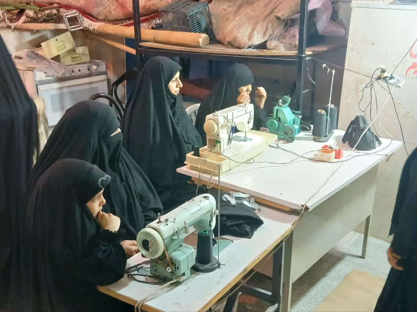 مسجد حضرت معصومه(س) قم آماده اسکان ۳۰۰ زائر؛ نوجوانان کانون فرهنگی هنری در خط مقدم خدمترسانی