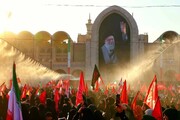 آوای حماسه در رثای سرو ایران؛ روایتِ حماسی شاعر جهرمی در رثای رهبر شهید