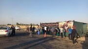 خدمت‌رسانی اعضای کانون فرهنگی هنری، امرآباد به زائران مراسم وداع و تشییع رهبر شهید