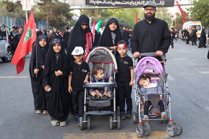 بیش از ۲ هزار خادم در ۱۰۱ موکب مادر و کودک در حال خدمت‌رسانی به زائران هستند