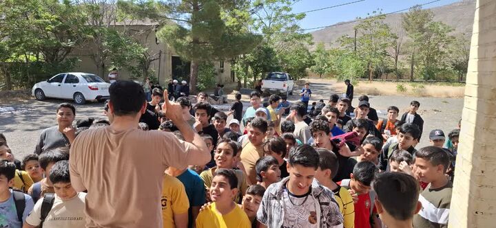 «بچه‌های مسجد» در تابستان داغ ۱۴۰۵ پای کار آمدند/ آغاز طرح اوقات فراغت کانون هجرت مسجد ملاشکرالله آران و بیدگل