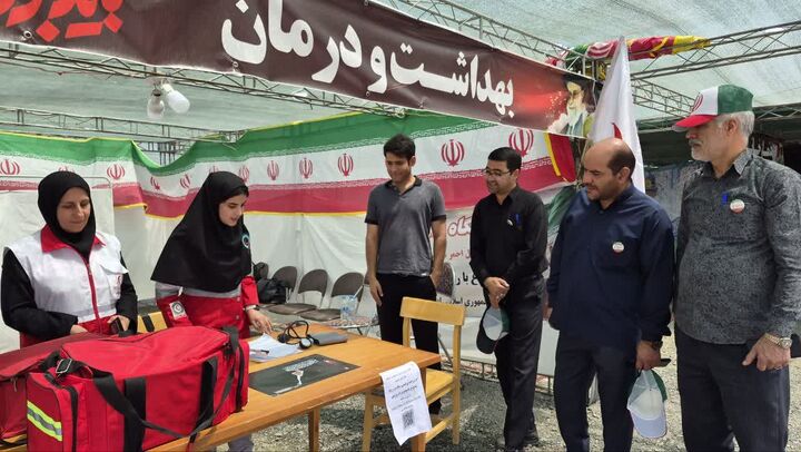 تجلیل از خدمات ارزشمند امدادگران در موکب آقای شهید