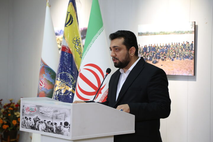 انسان‌رسانه‌ها؛ روایت‌گران بی‌واسطه‌ی عشق مردم به قائد شهید