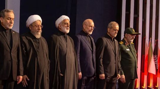 نیویورک تایمز: مراسم وداع با «رهبر شهید» نمایش وحدت در ایران بود