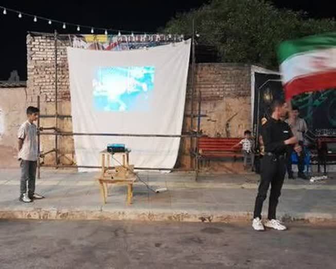 کانون‌های مساجد فسا میزبان آیین‌های مردمی «بدرقه آفتاب» شد/ وداع اهالی با رهبر شهید در جوار مسجد حمزه سیدالشهدا(ع)