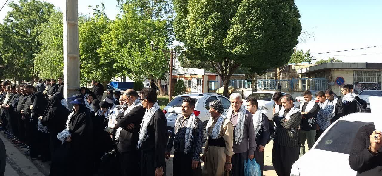 بدرقه کاروان اعزامی اهل سنت به مراسم تشییع پیکر رهبر شهید