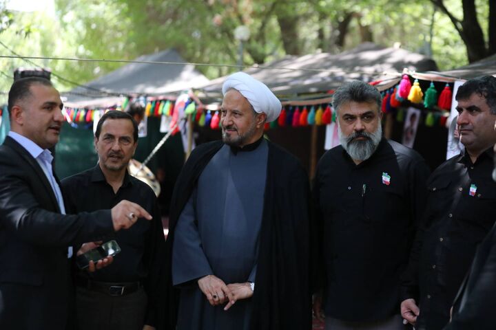 حضور رئیس ستاد هماهنگی کانون های فرهنگی هنری مساجد کشور در خیمه گاه عزاداری« بهون بختیاری شهدای زاگرس»