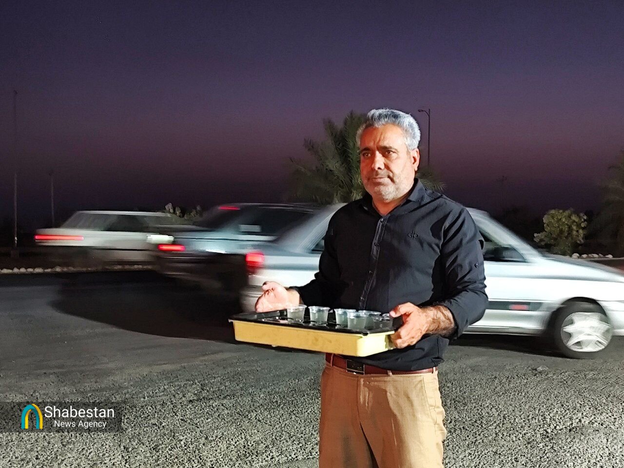 خدمت‌رسانی راهداران جنوب کرمان در اوج تردد زائران / از تأمین ایمنی تا پذیرایی فرهنگی