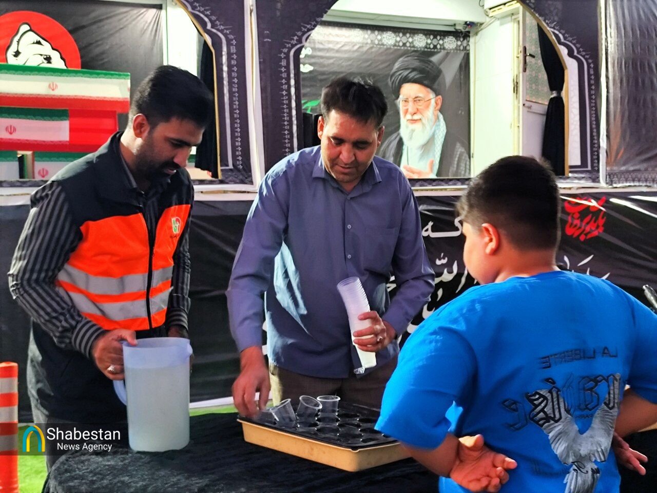خدمترسانی راهداران جنوب کرمان در اوج تردد زائران / از تأمین ایمنی تا پذیرایی فرهنگی