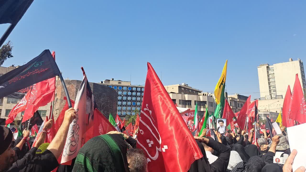 از شهرکرد تا مصلی تهران؛ قدسیان اباصالح در صف وداع با رهبر شهید
