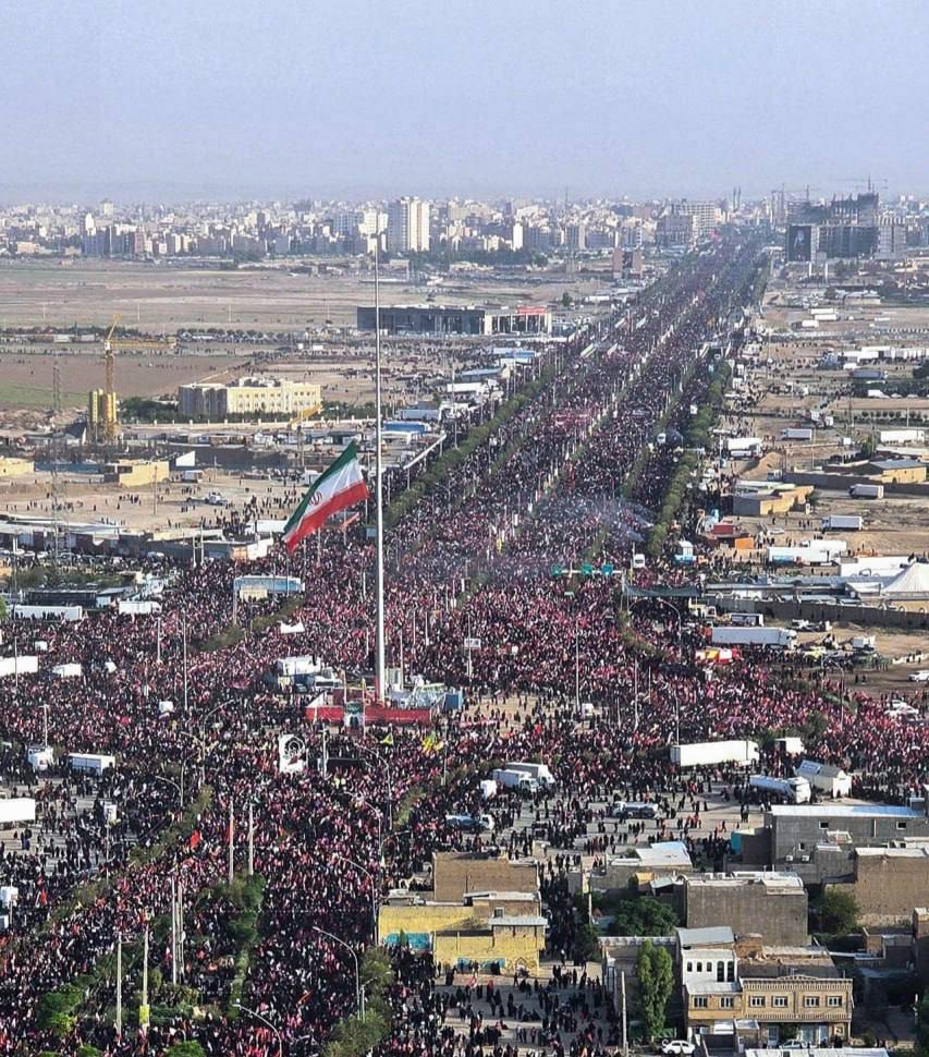 بی قراری یک ملت وفادار؛ اینجا ایران دریای بی کران عشق و دلدادگی