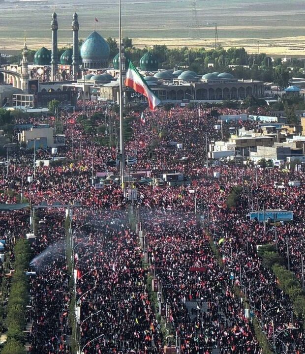 بی قراری یک ملت وفادار؛ اینجا ایران دریای بی کران عشق و دلدادگی