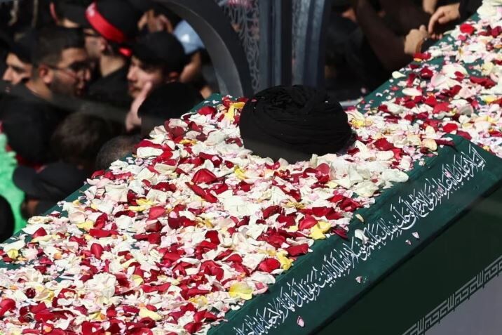 ورود پیکر رهبر شهید ایران به نجف؛ آغاز مراسم رسمی تشییع با حضور مقامات عالی ایران و عراق