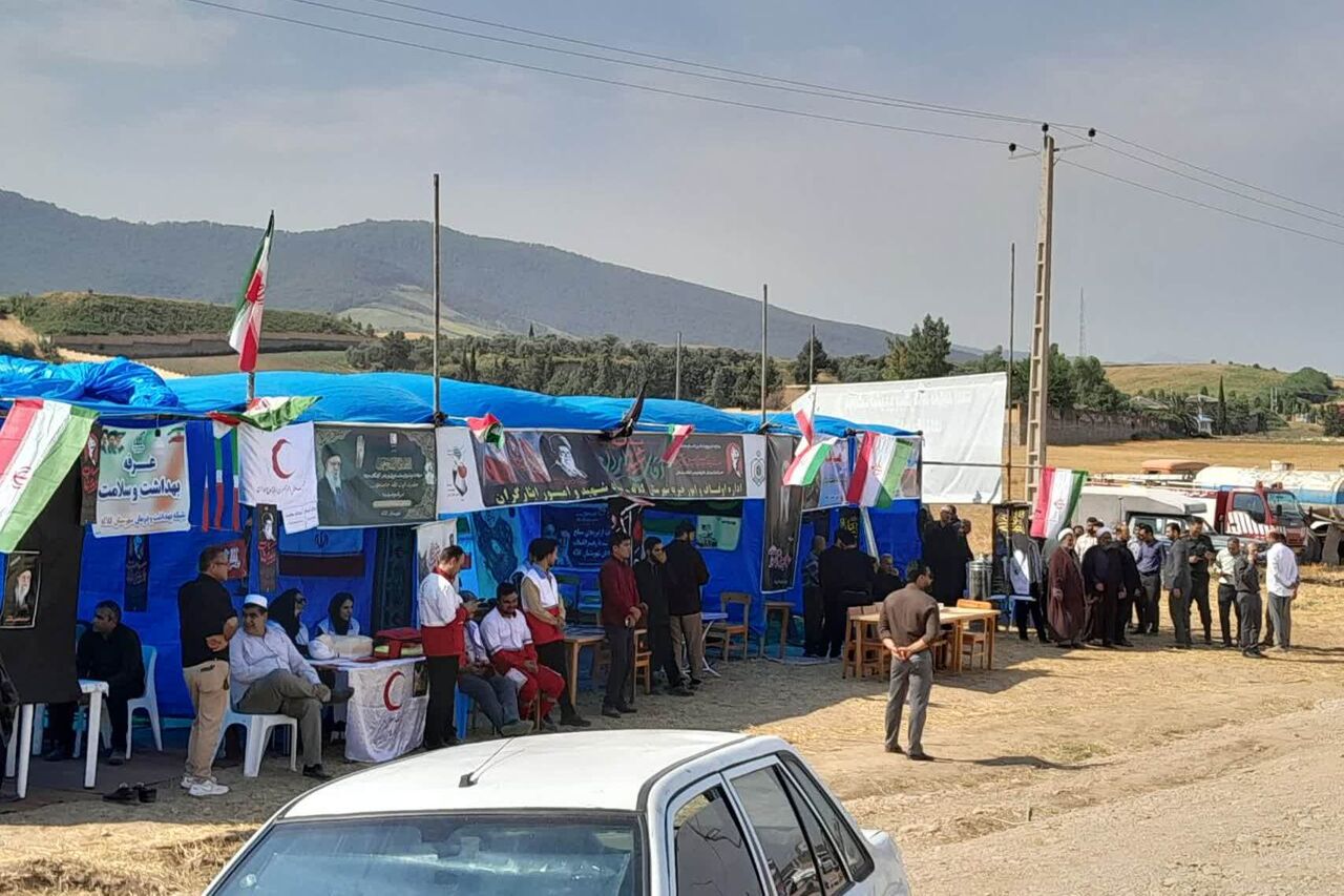 دوراهی کلاله؛ ایستگاه خدمت ۸ موکب مردمی به زائران «رهبر شهید»