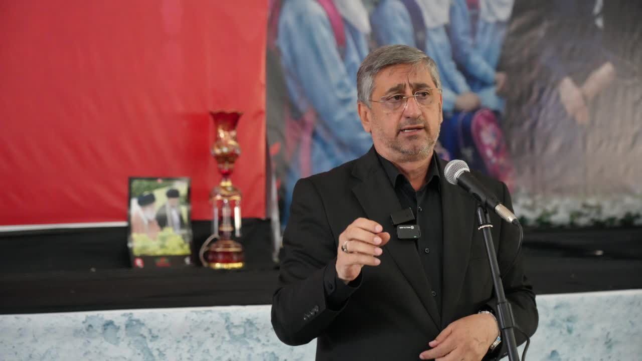 تشییع باشکوه رهبر شهید، تیر سهمگینی بر پیکر استکبار بود
