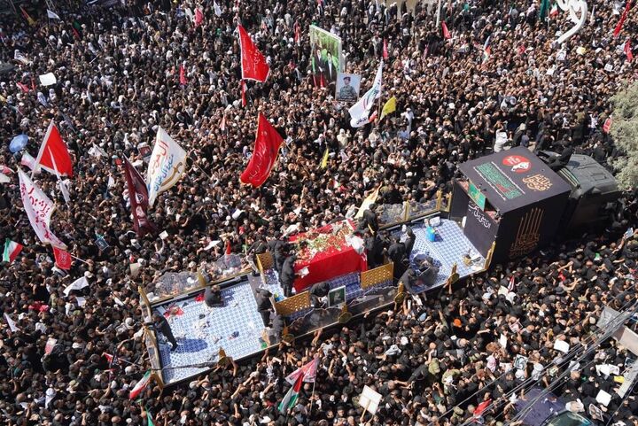 پیکر «آقای شهید ایران» وارد حرم امام علی(ع) شد