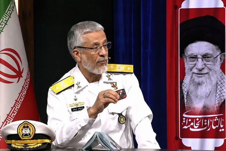 دریادار سیاری: سواحل ایران را برای‌ دشمن جهنم می‌کنیم