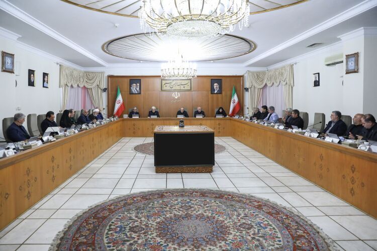 قدردانی پزشکیان از همراهی مردم و تعامل و هماهنگی دستگاه‌ها در مراسم تشییع رهبر شهید