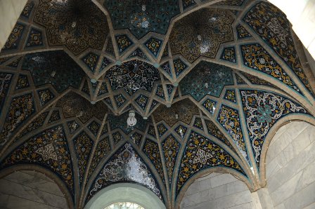 مسجدی ماندگار در قلب پایتخت با تزیینات زیبا