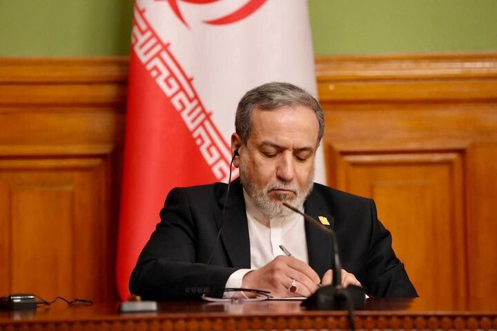 پیام عراقچی در قدردانی از مردم و دولت عراق به مناسبت برگزاری باشکوه مراسم تشییع رهبر شهید