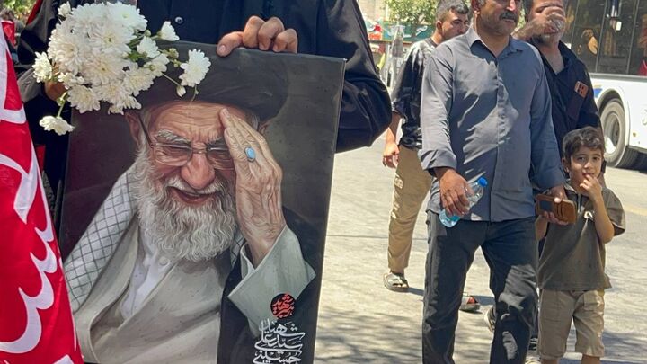 ما منتظر یار خراسانی خویشیم
