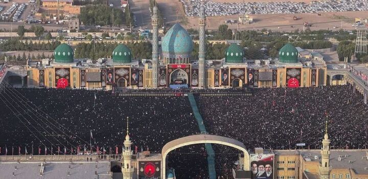 توزیع یک میلیون آب معدنی و اسکان ۱۰۰ هزار زائر در مراسم تاریخی وداع با رهبر شهید انقلاب