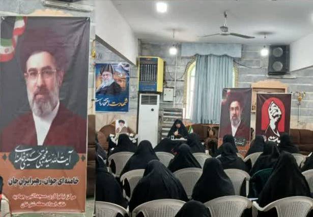 برگزاری محفل قرآنی بانوان مسجد جهادیه سمنان با محوریت تبیین جایگاه قرآن و بزرگداشت رهبری